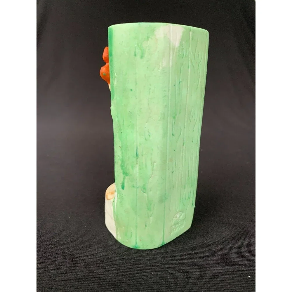 Unbranded vintage ceramic